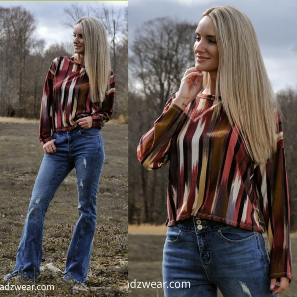 Abstract Print Top - Picture 3 of 4